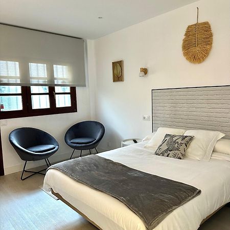 Apartamentos Val De โกมิญาส ภายนอก รูปภาพ