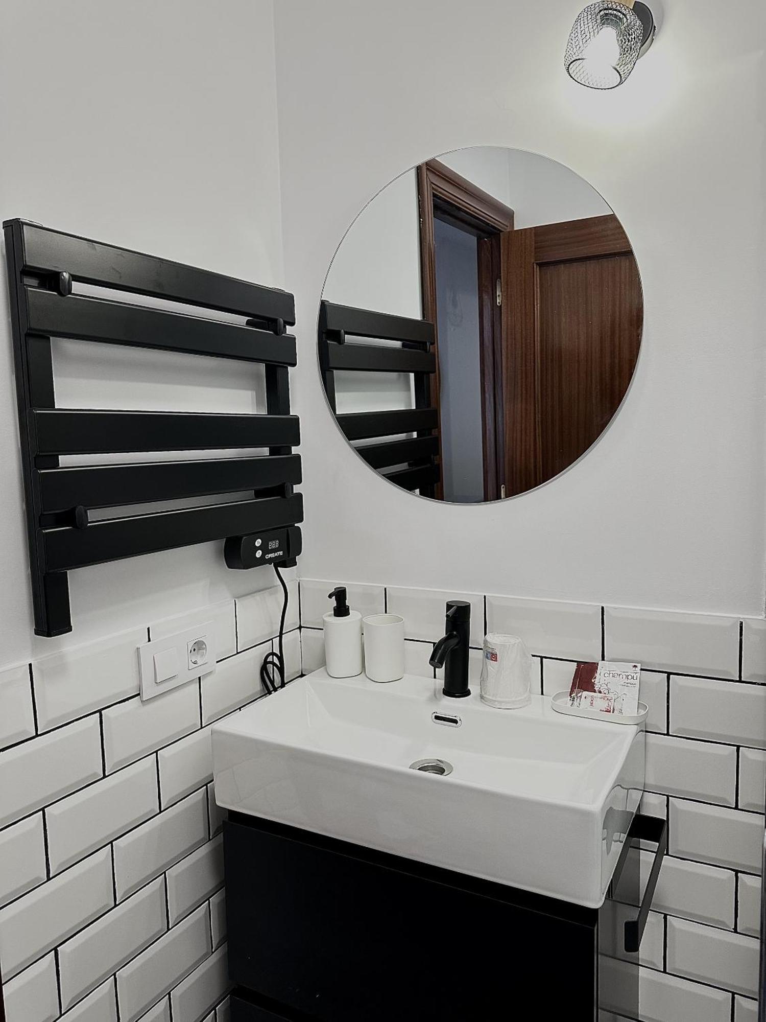 Apartamentos Val De โกมิญาส ภายนอก รูปภาพ