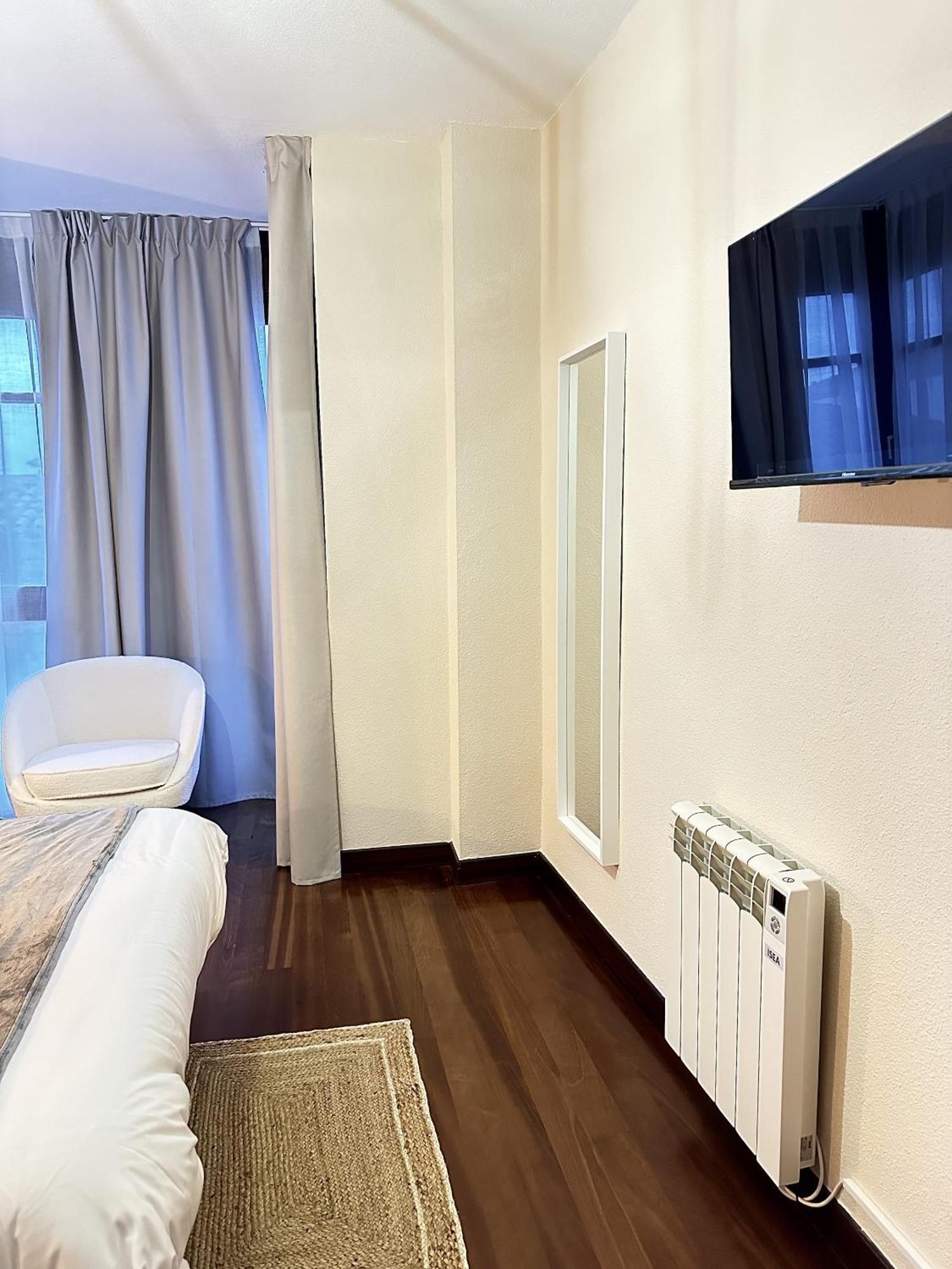 Apartamentos Val De โกมิญาส ภายนอก รูปภาพ